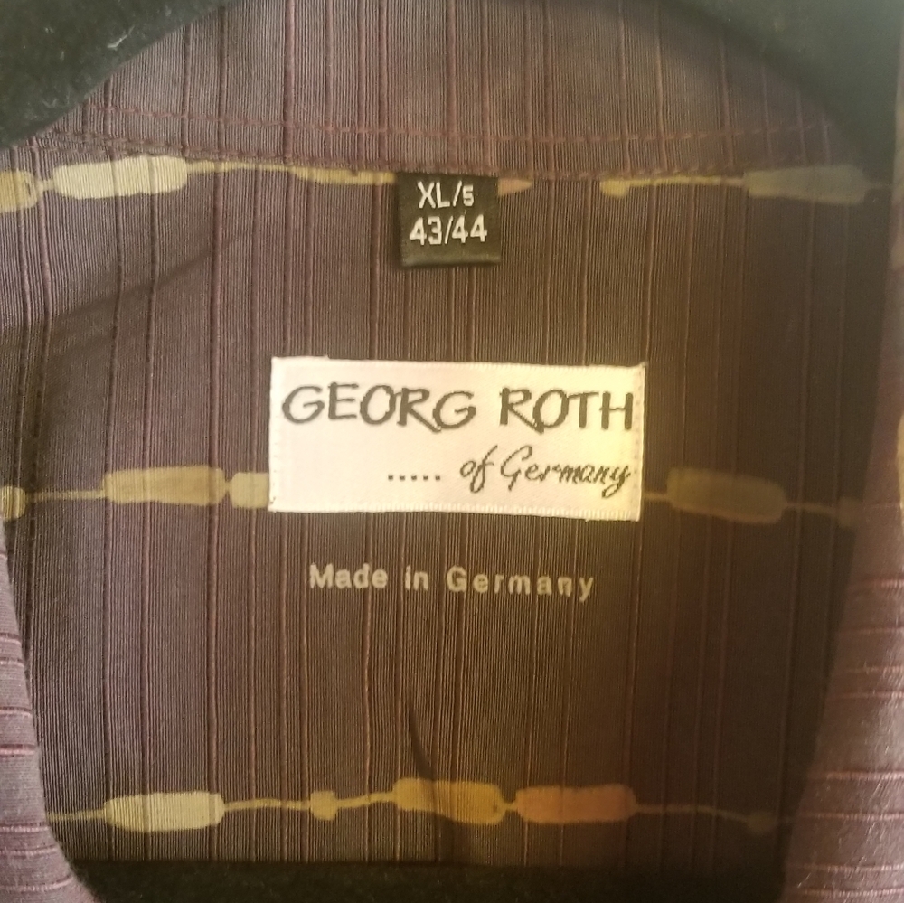 Clothing - Picture 2 of 3